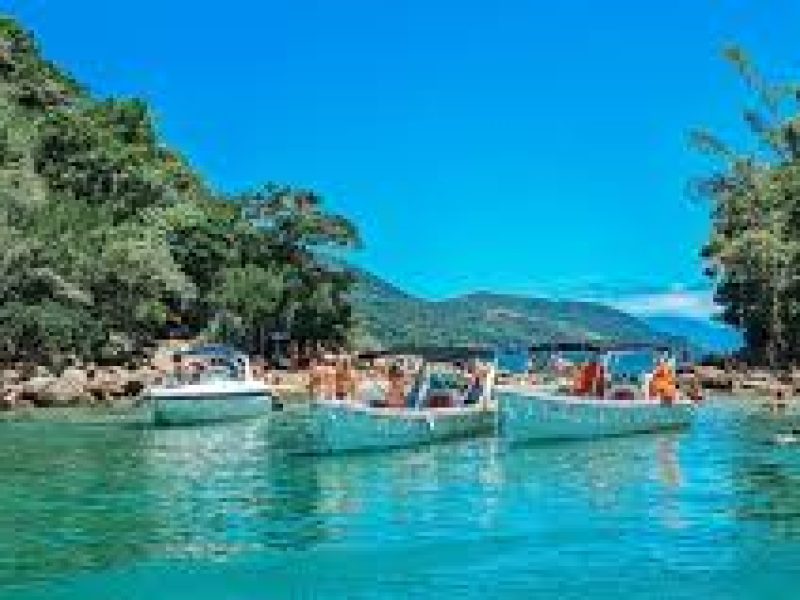 ilha grande barcos